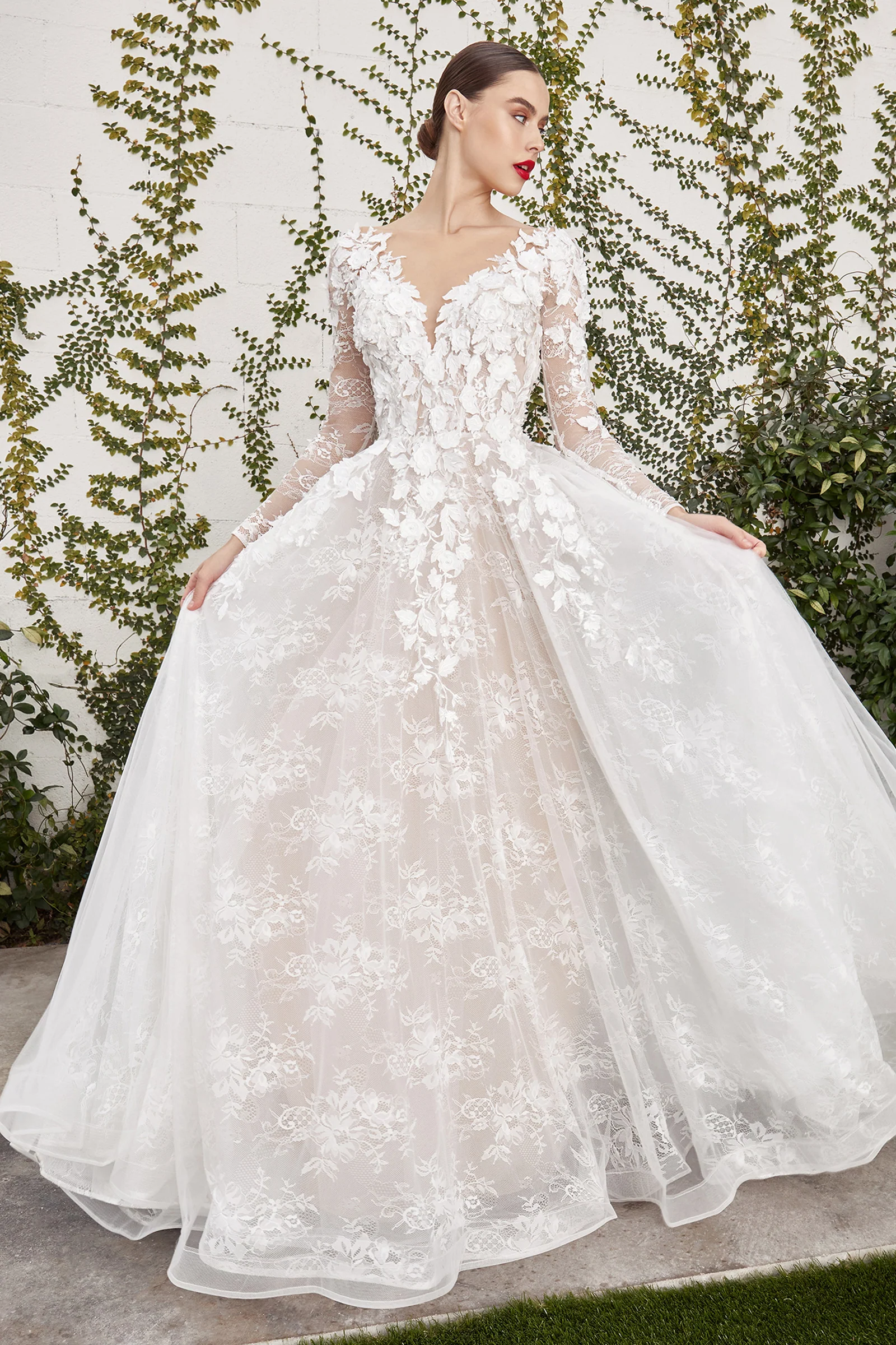 A1067W - YVAINE WEDDING GOWN - Andrea & Leo - Image 2