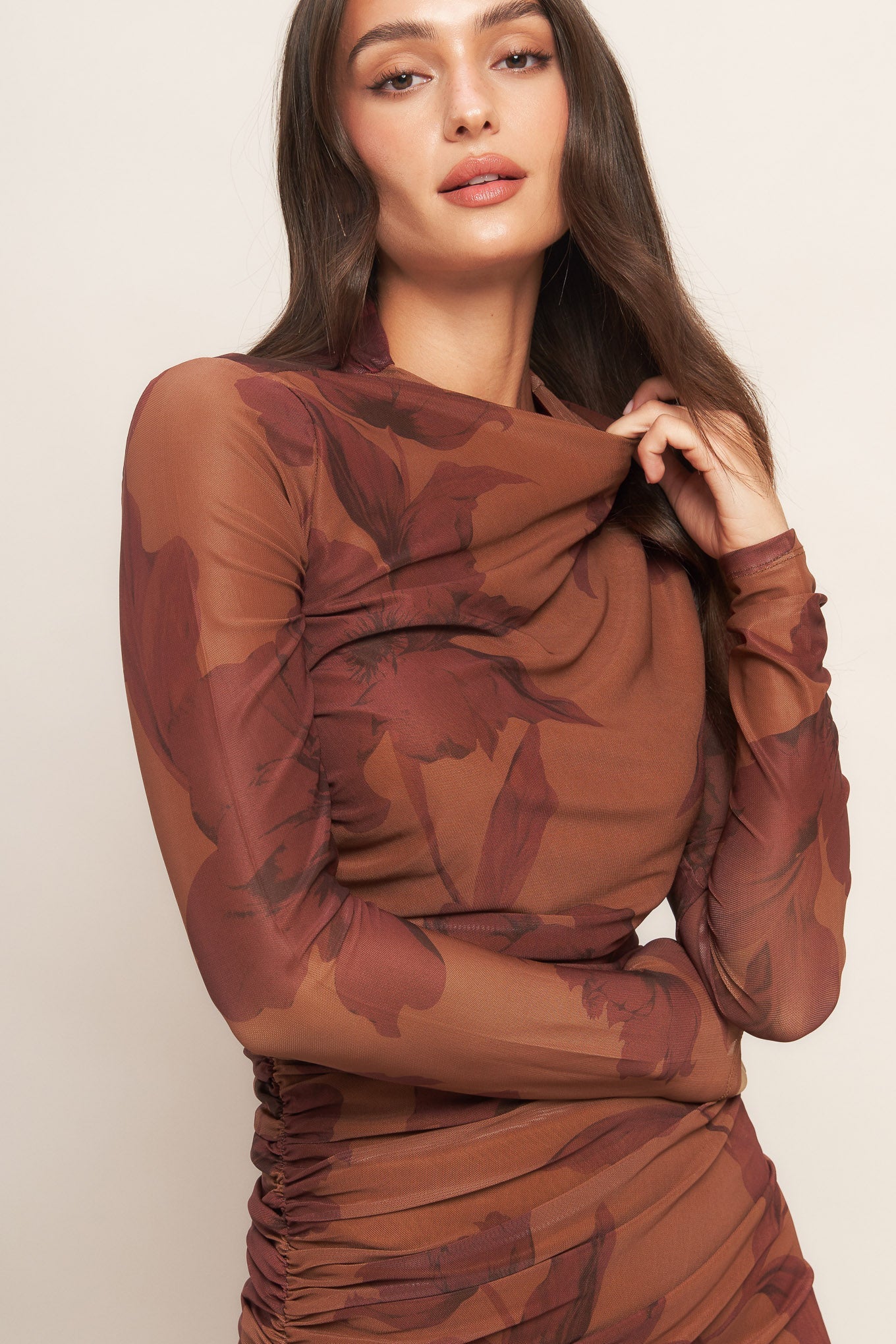 AMBER FLORA POWER MESH MIDI DRESS - Image 3
