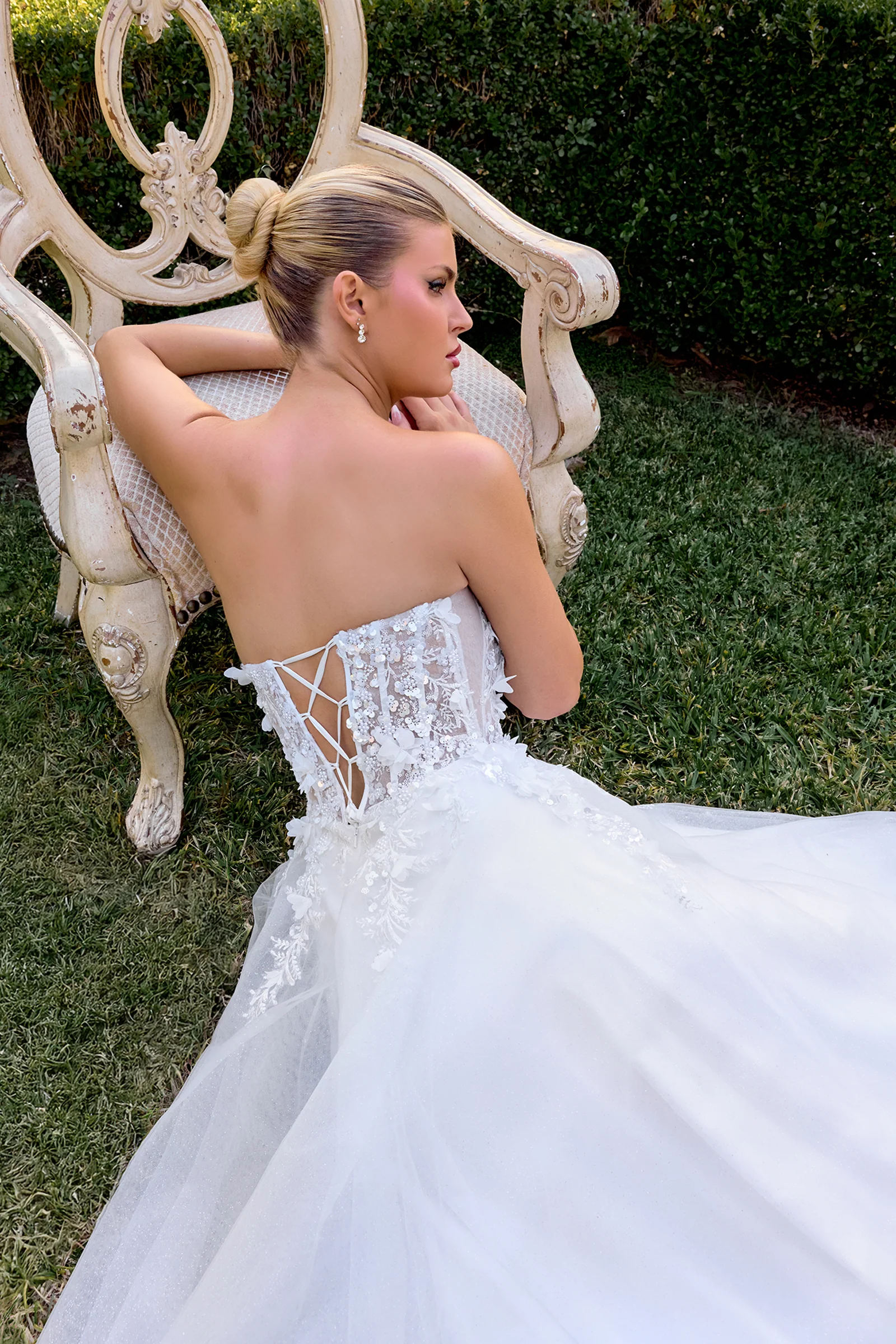 April Scoop Neck Ball Gown with Floral Appliqué - Off White - Image 4