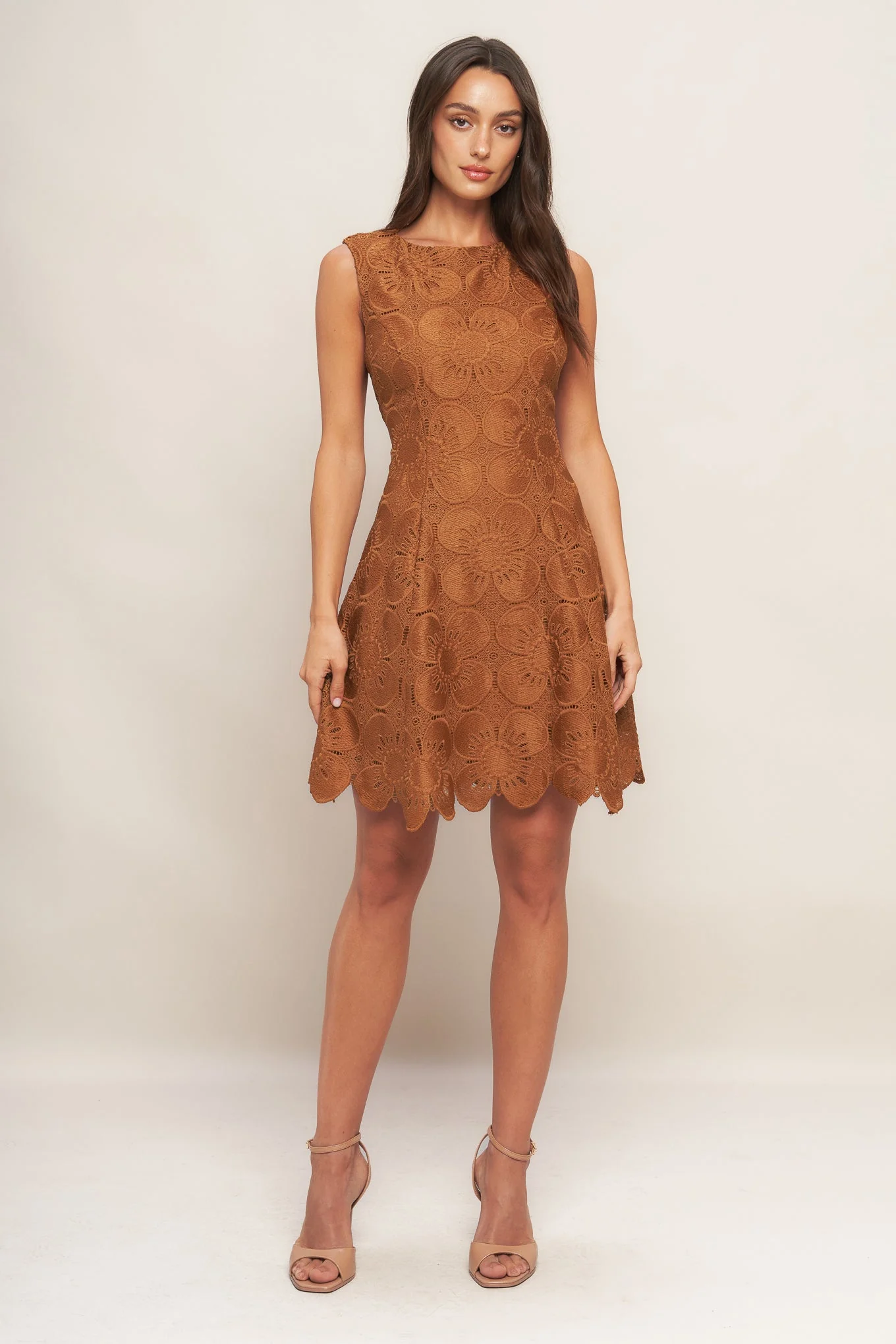 AUTUMN BLOOM LACE MINI DRESS - BROWN - Image 5