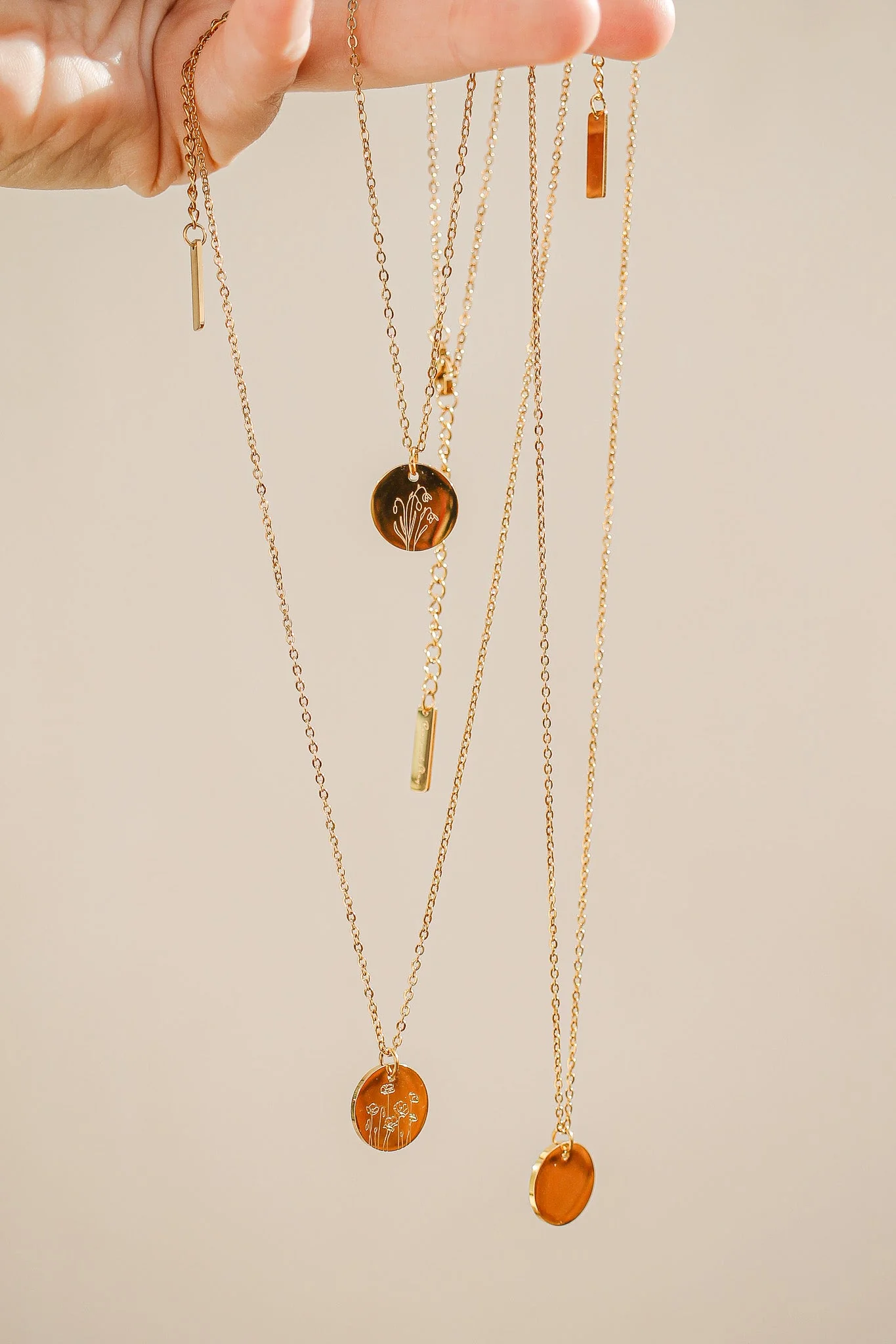 Birth Flower Necklace in Gold - Image 5