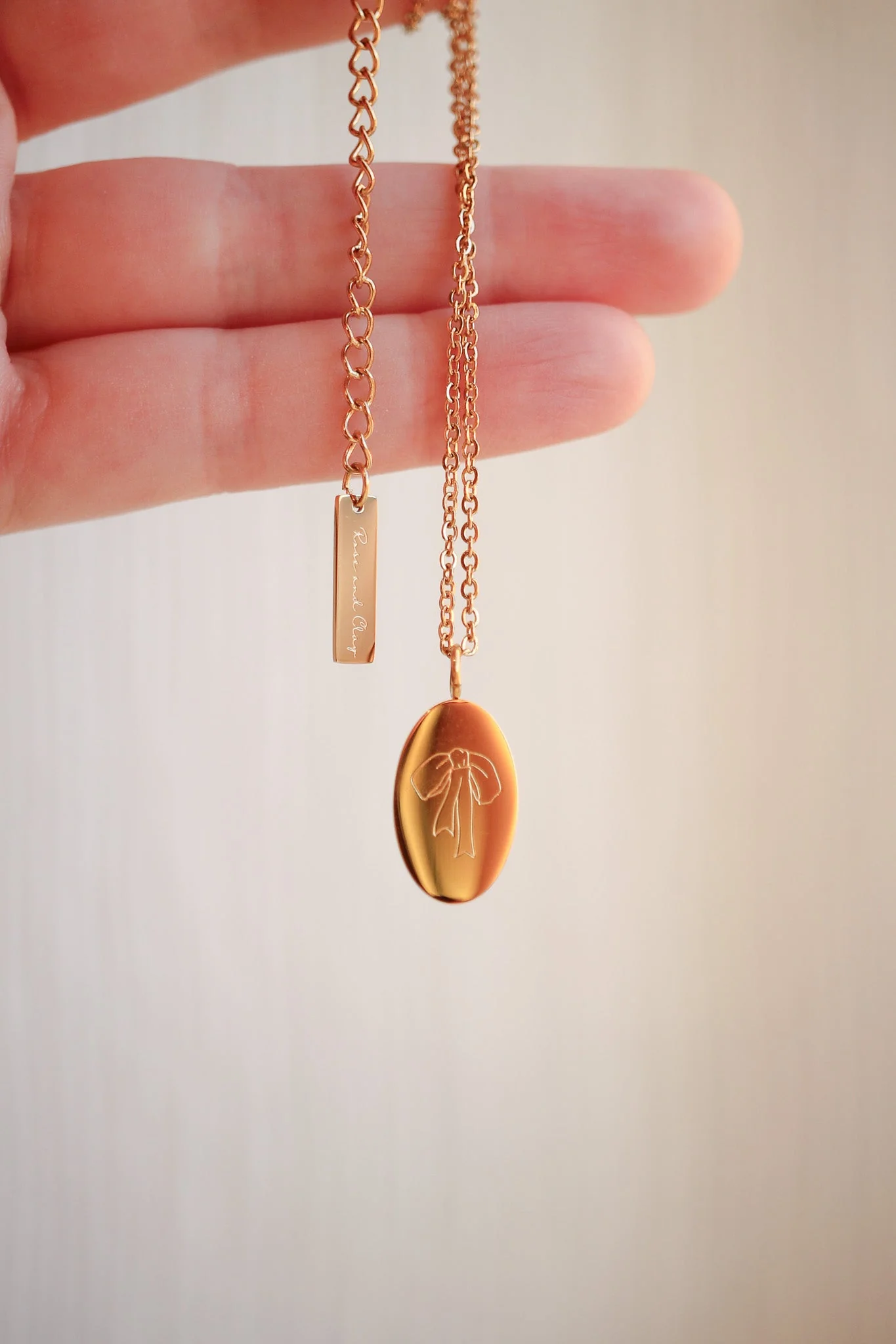 Bow Pendant Necklace in Gold - Image 9