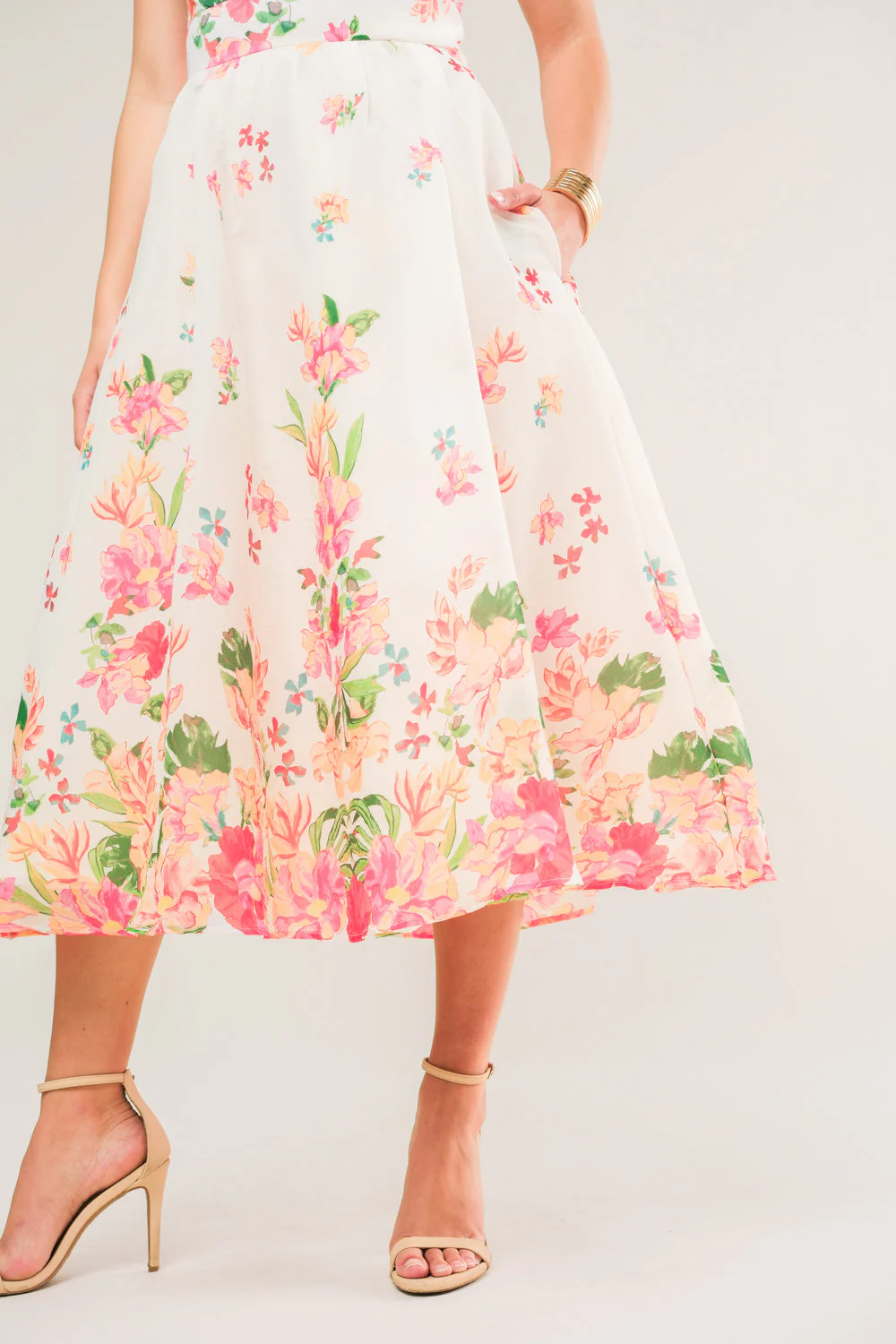 BRUNCH BOUQUET - STRAPLESS FLORAL MIDI DRESS - Image 4