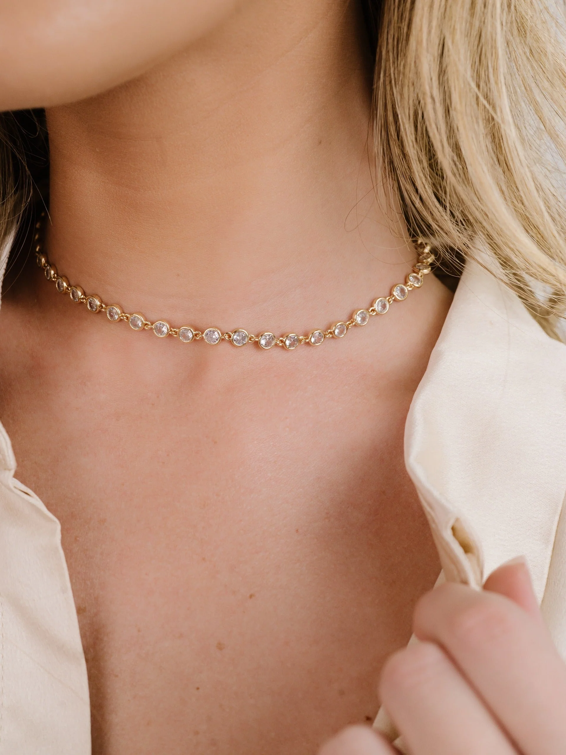 Crystal Disc and Link Necklace - Image 3