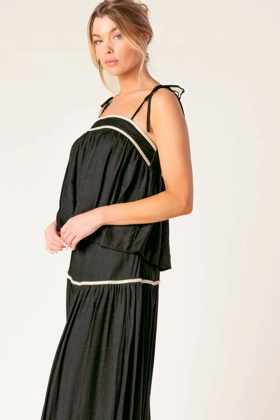DIVIDE AND CONTOUR TOP & SKIRT SET - BLACK - Image 8