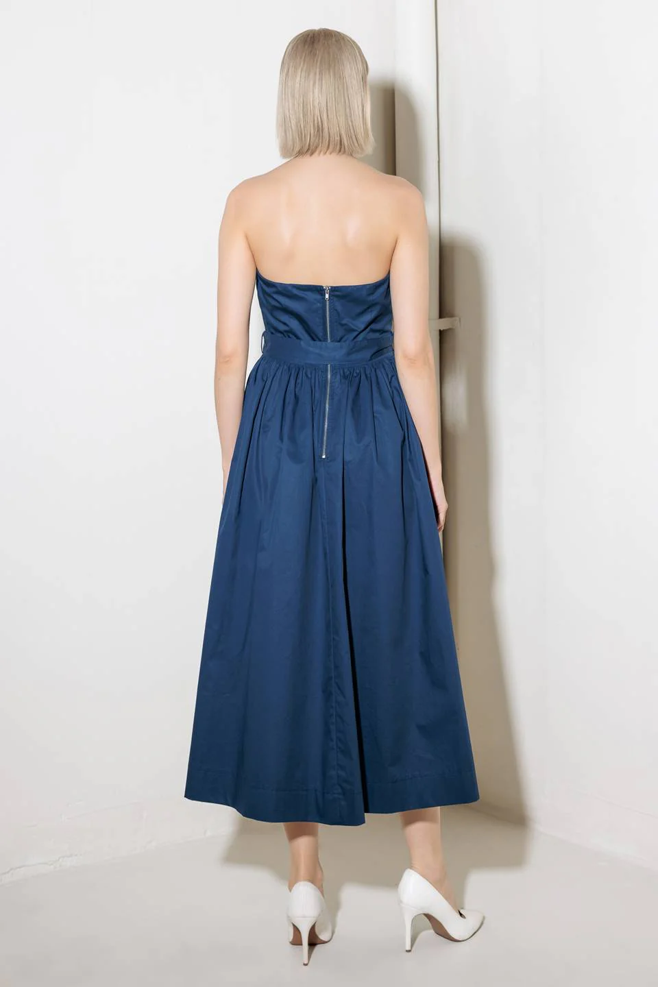 ENDLESSLY CHARMING STRAPLESS NAVY MIDI DRESS - Image 2
