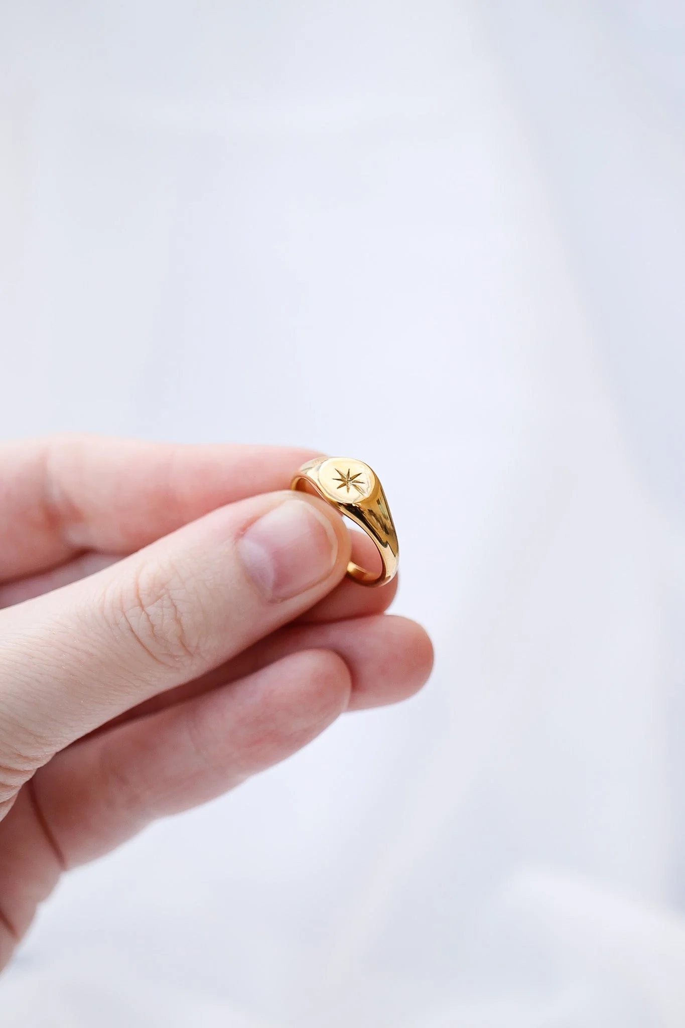 Estelle Ring in Gold - Image 2