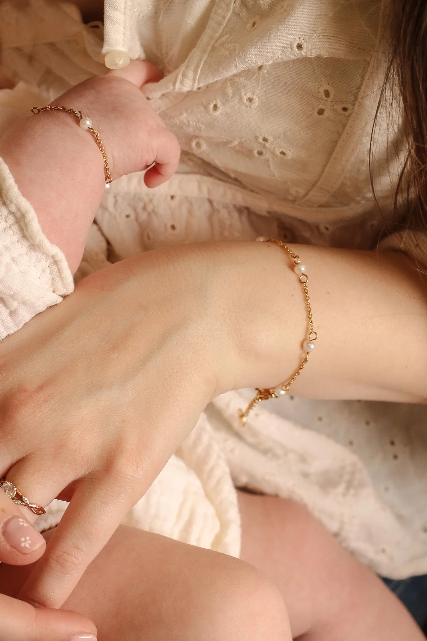 Evelynn Freshwater Pearl Bracelet - Image 6