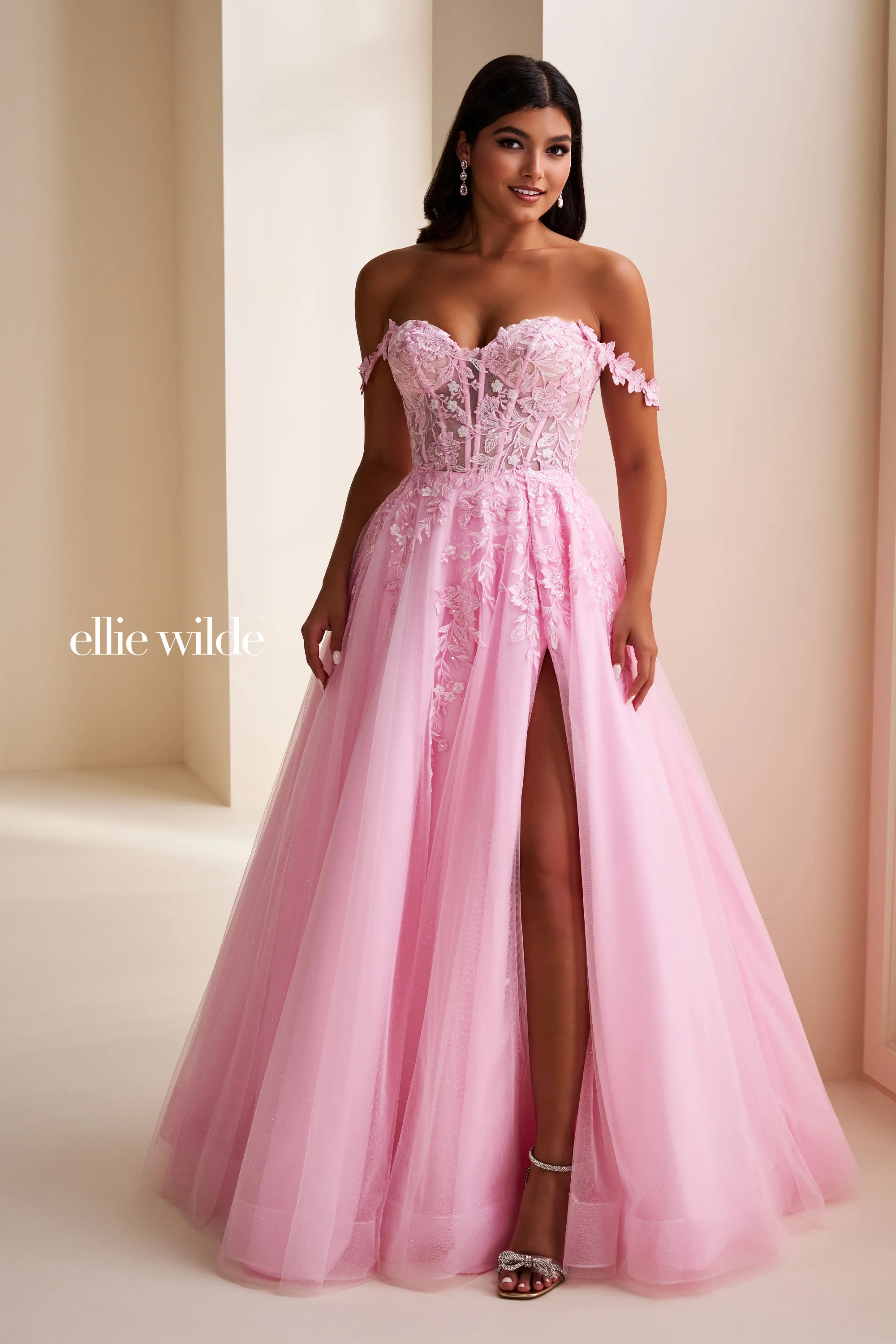 EW35101 - Ellie Wilde