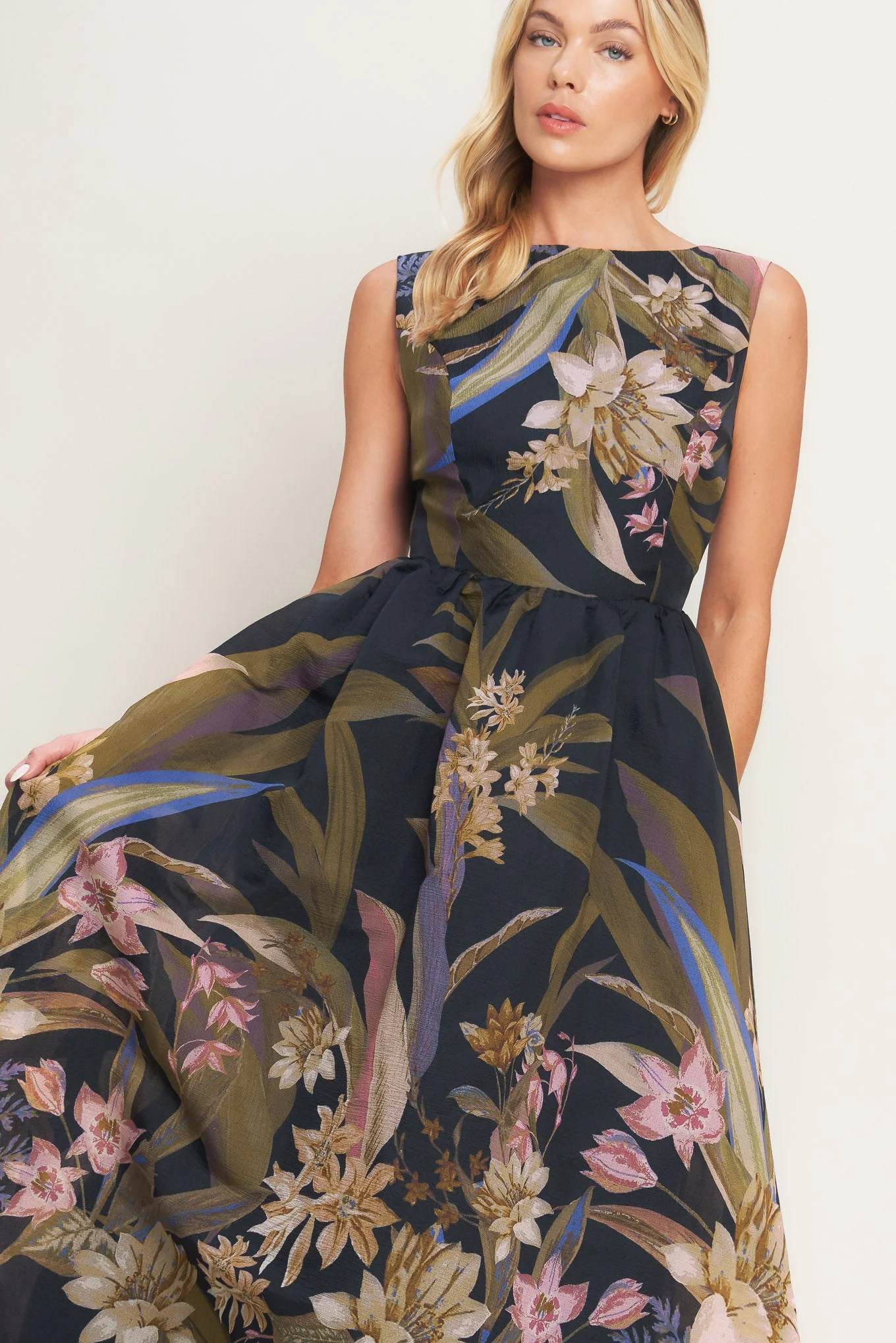 FOLIAGE WHISPER BLACK MIDI DRESS - Image 5