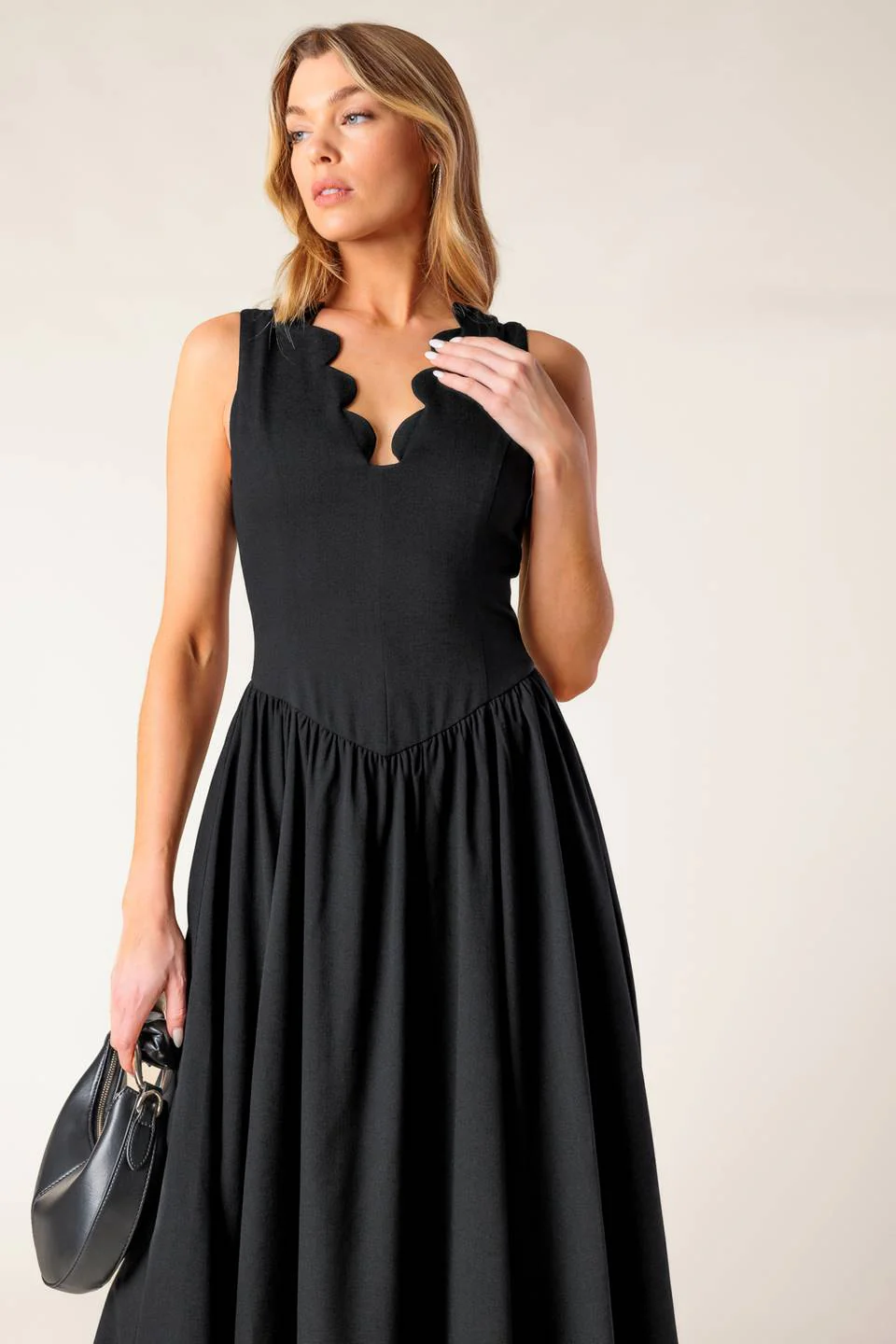 FOR THE RECORD SCALLOP-V MIDI DRESS - BLACK - Image 6