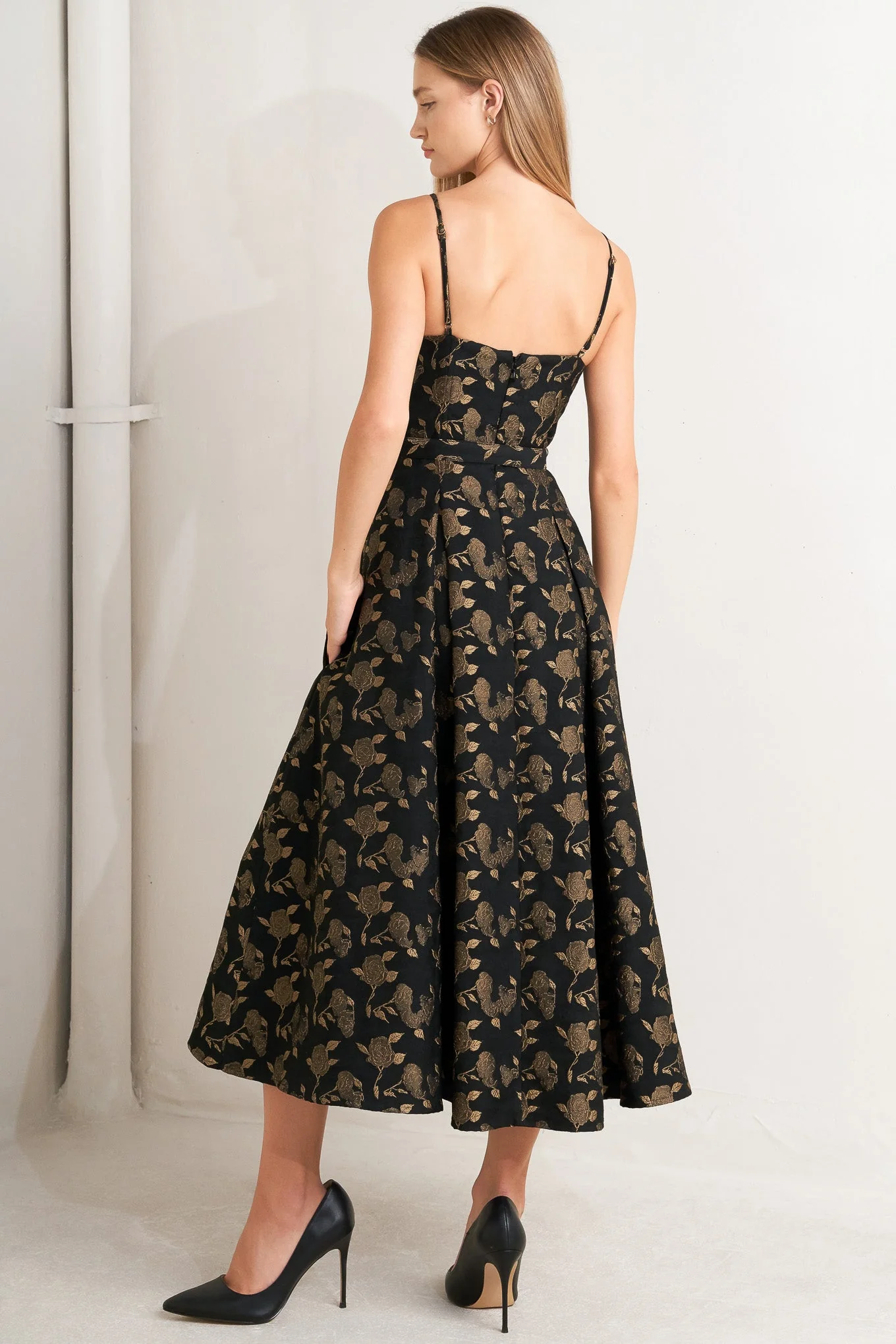 GARDEN OPERA BLACK & BROWN MIDI DRESS - Image 6