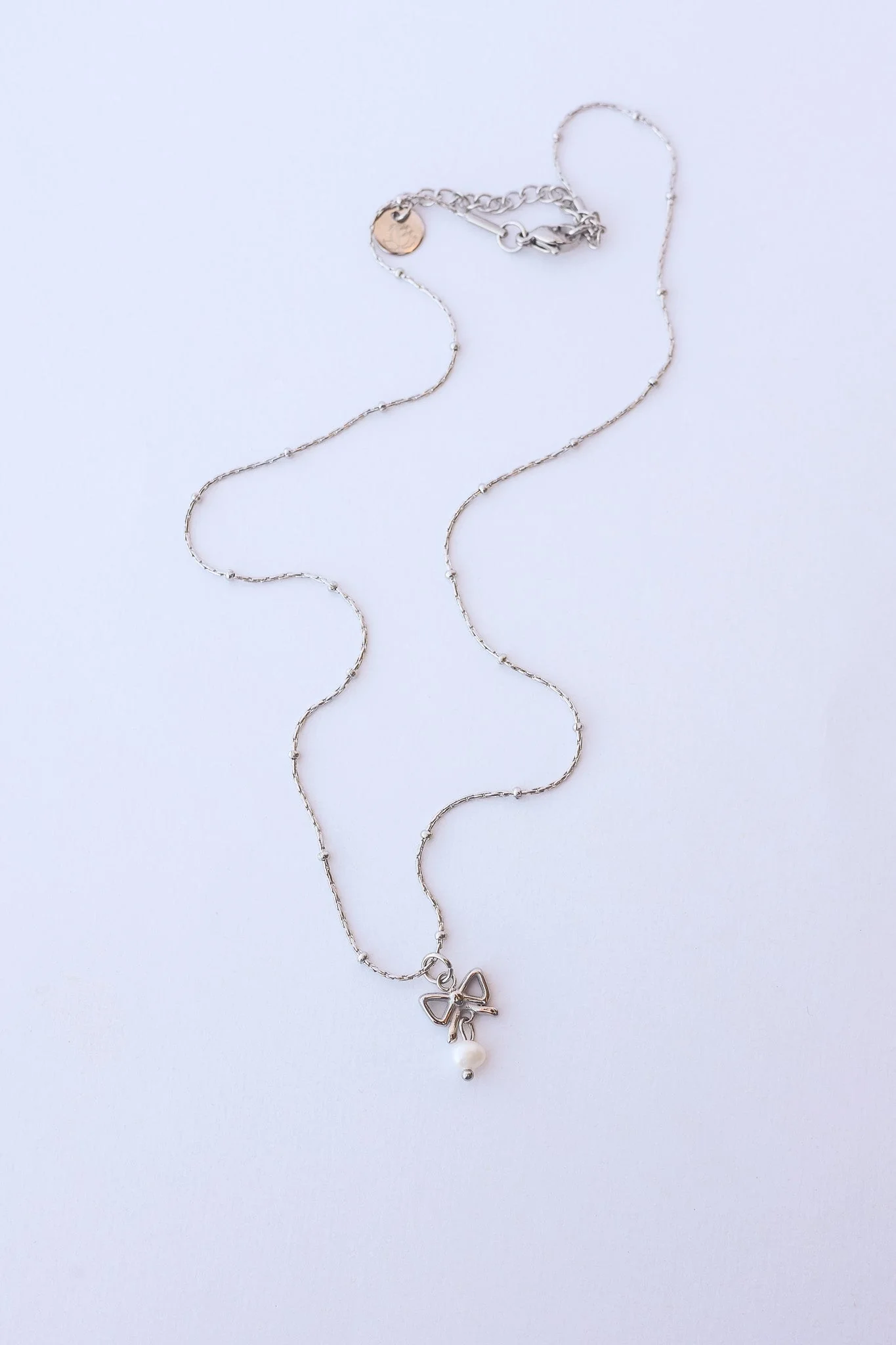 Jane Bow & Pearl Necklace - Image 3