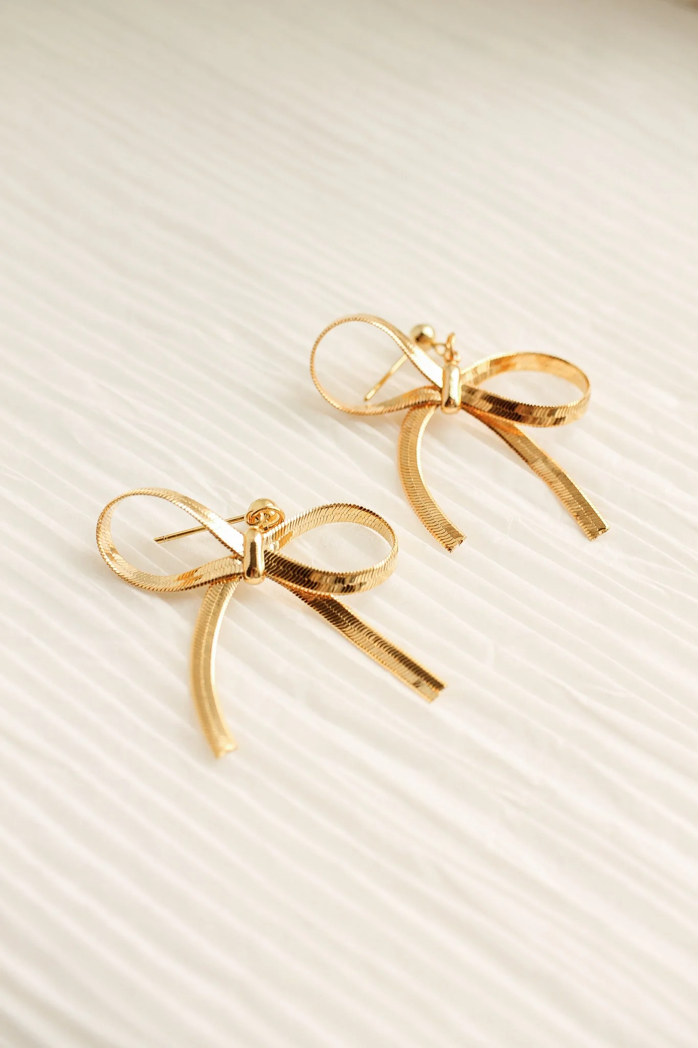 Lauren Bow Dangle in Gold - Image 2