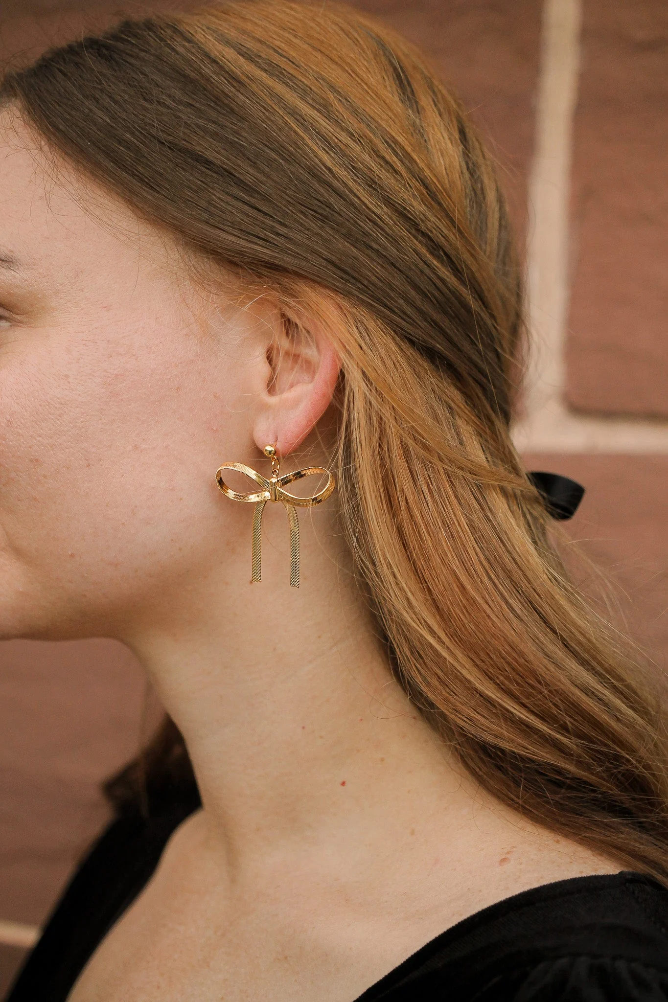 Lauren Bow Dangle in Gold - Image 8