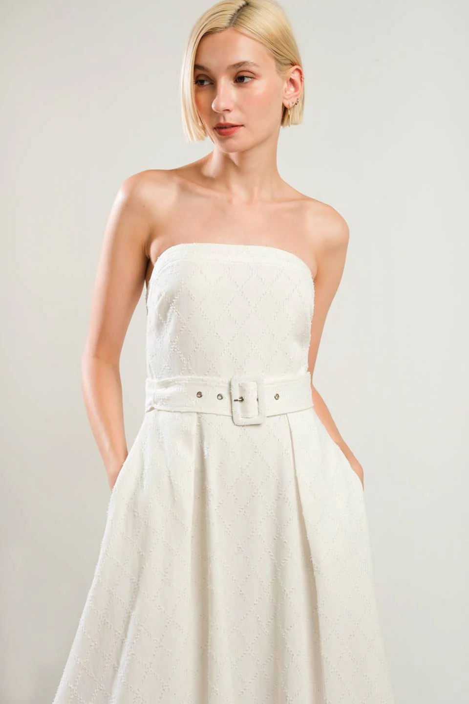 LIFE'S COMPASS - WHITE STRAPLESS MIDI DRESS - Image 3