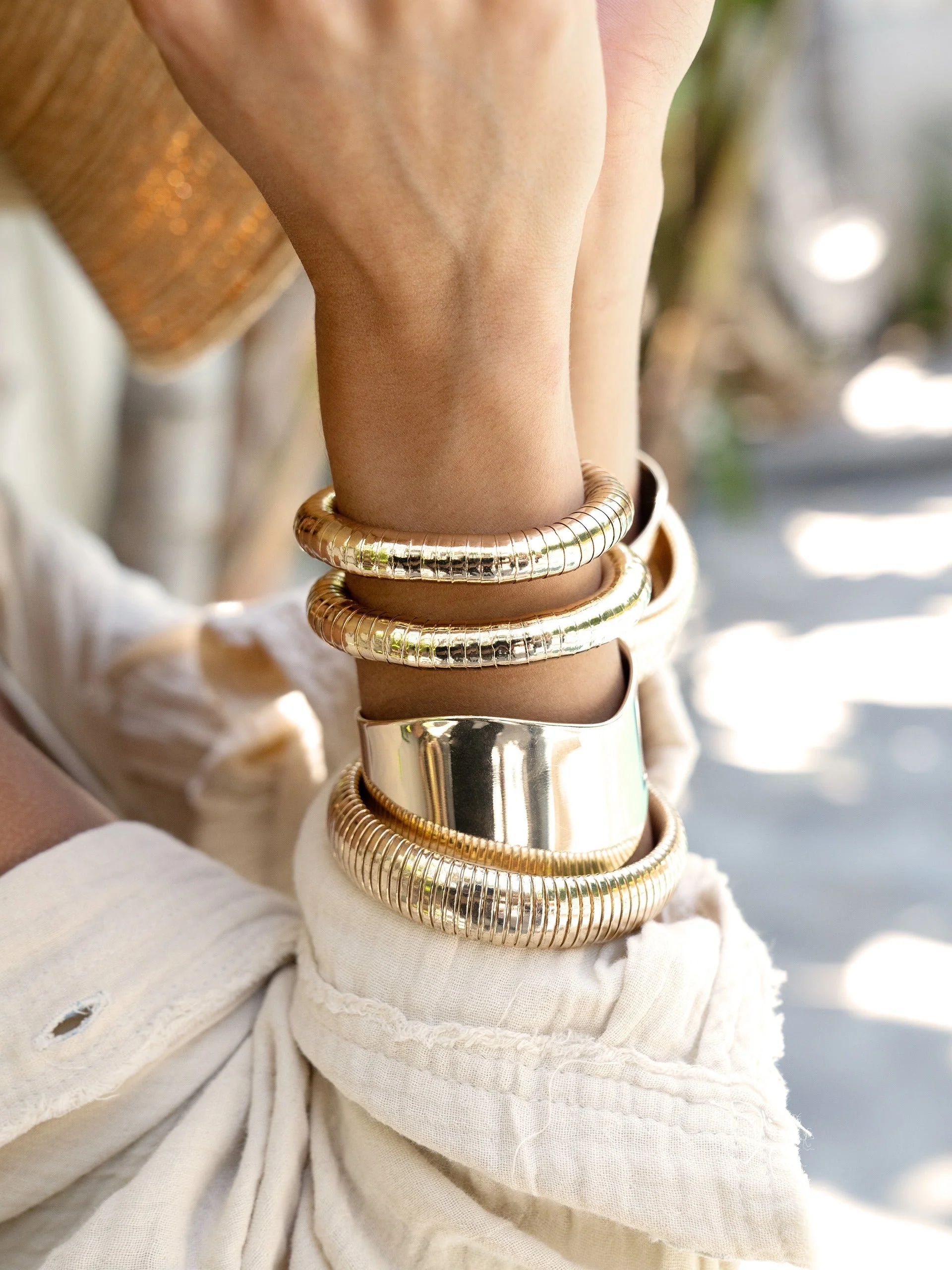 Liquid Gold Stretch Bracelet Set - Image 6