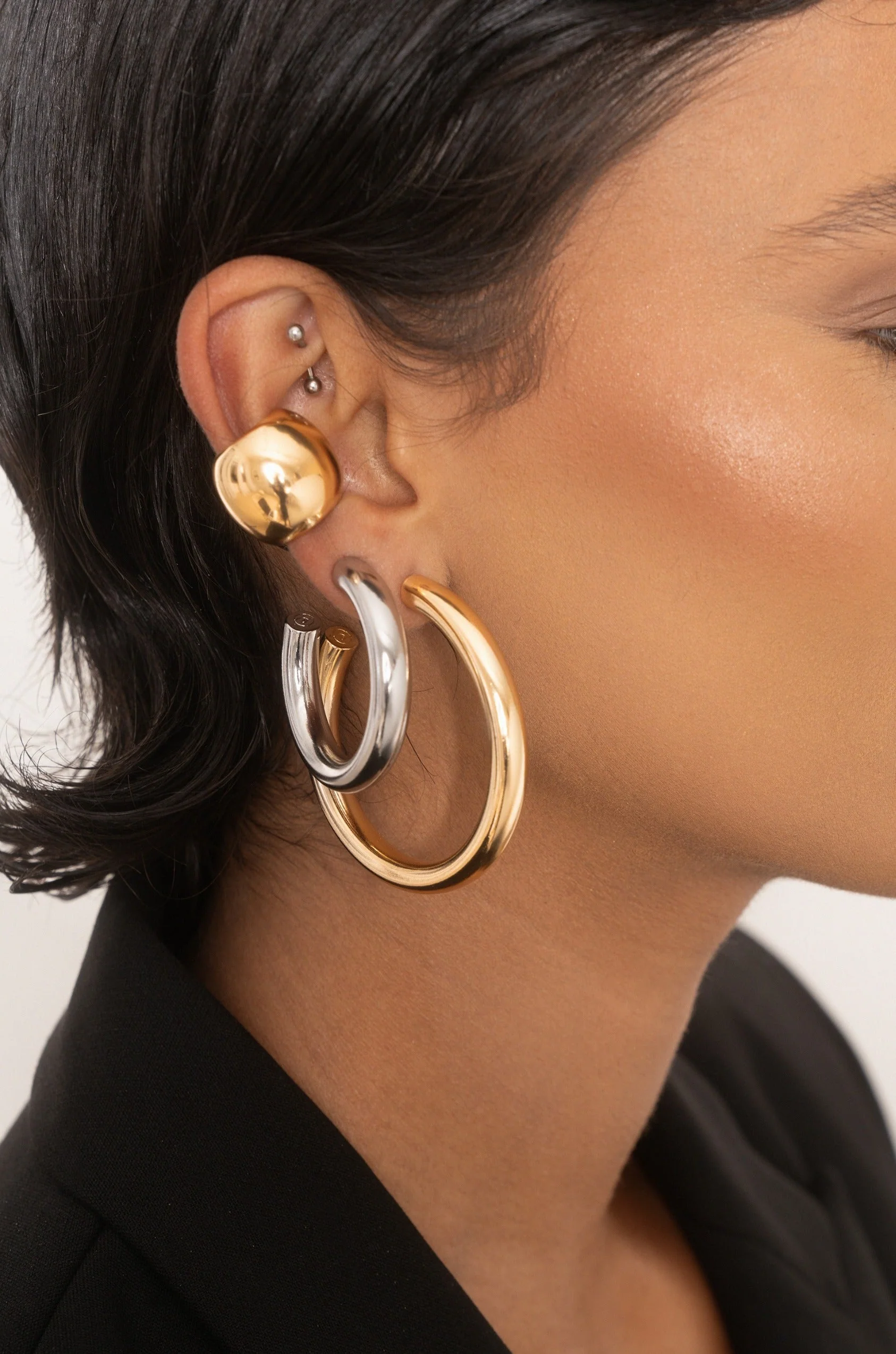 Medium Thick Classic Hoops - Image 10