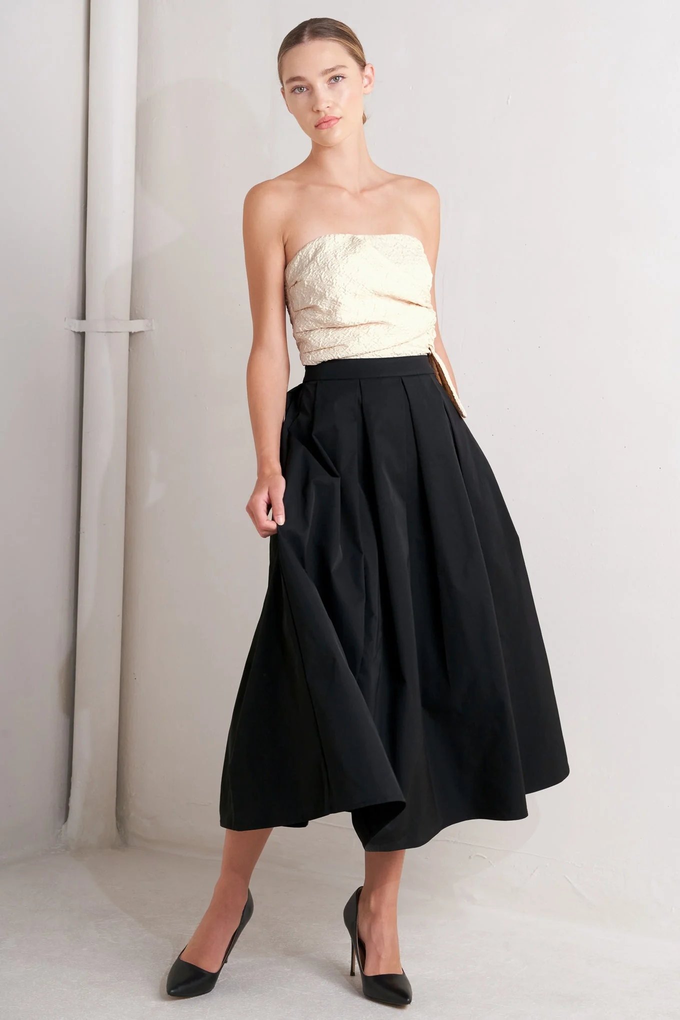 MONO BALLET BLACK & CREAM STRAPLESS MIDI DRESS - Image 3