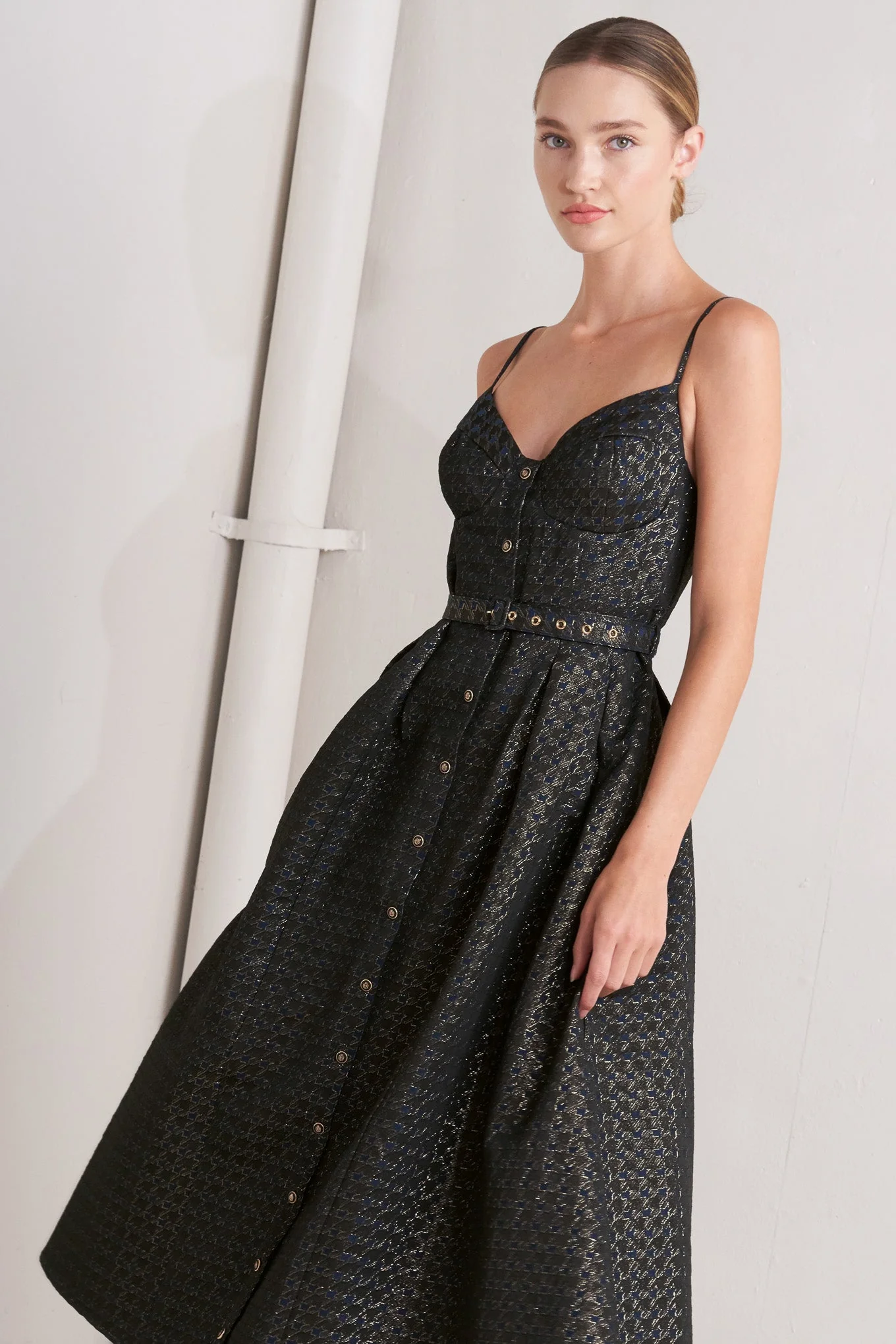 NOIR TAPESTRY NAVY & GOLD MIDI DRESS - Image 4