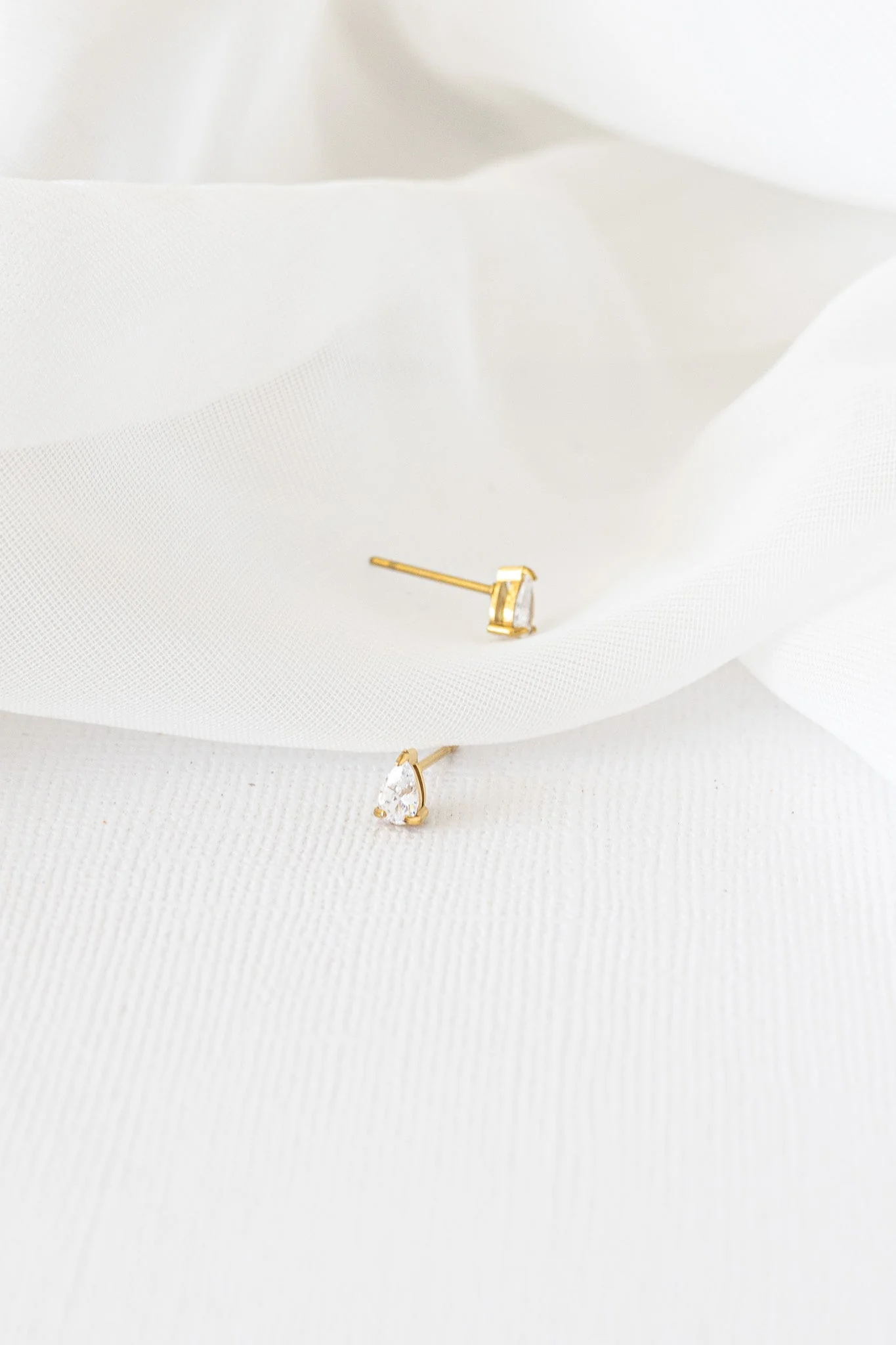 Raindrop Crystal Stud Earring - Image 8
