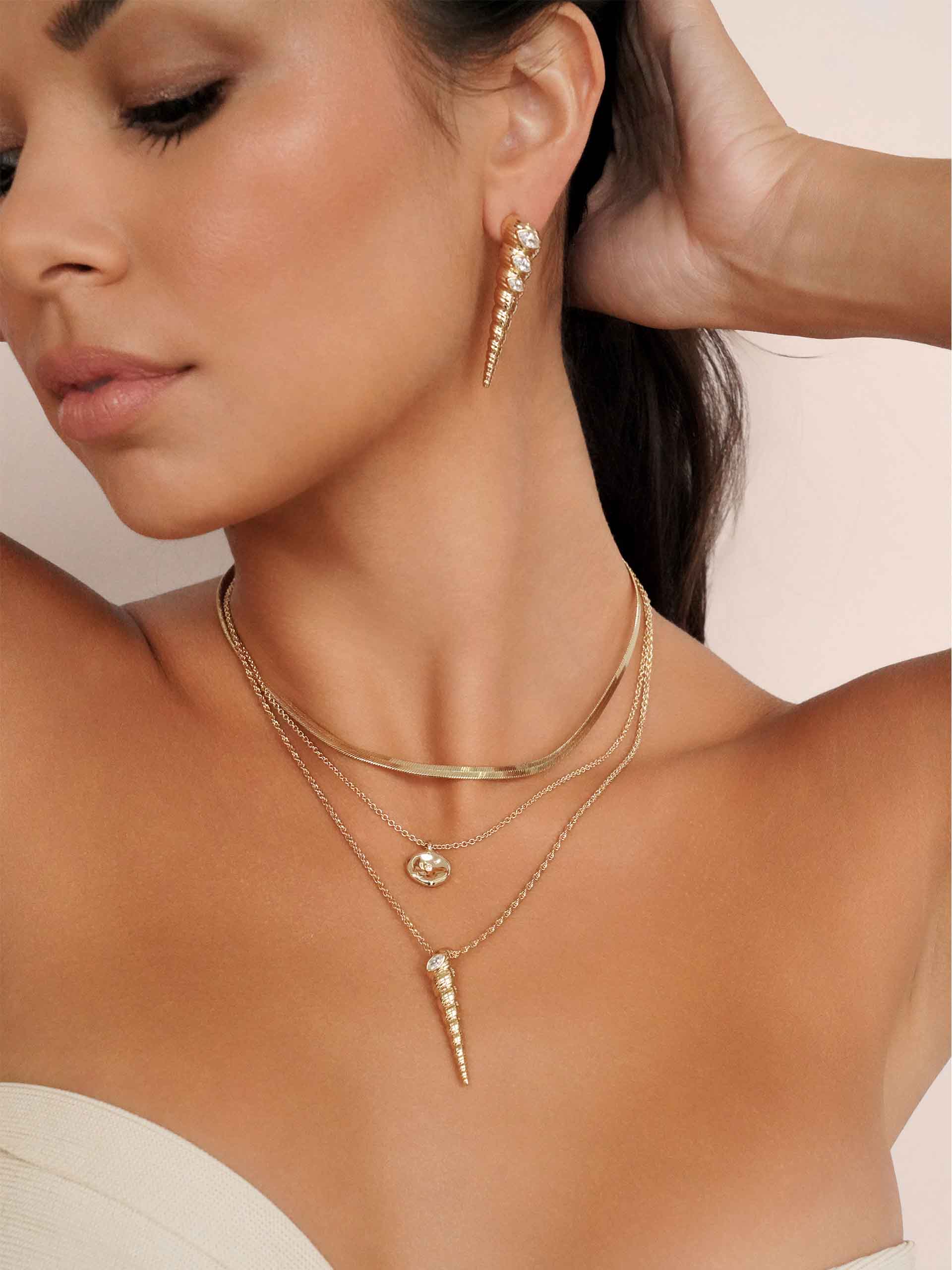 Saint Tropez Shell Necklace - Image 6