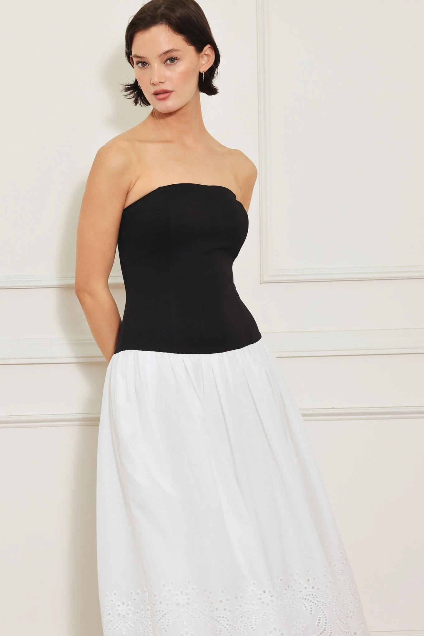 SOFT SPOKEN BEAUTY KNIT BLACK & WHITE MIDI DRESS - Image 7