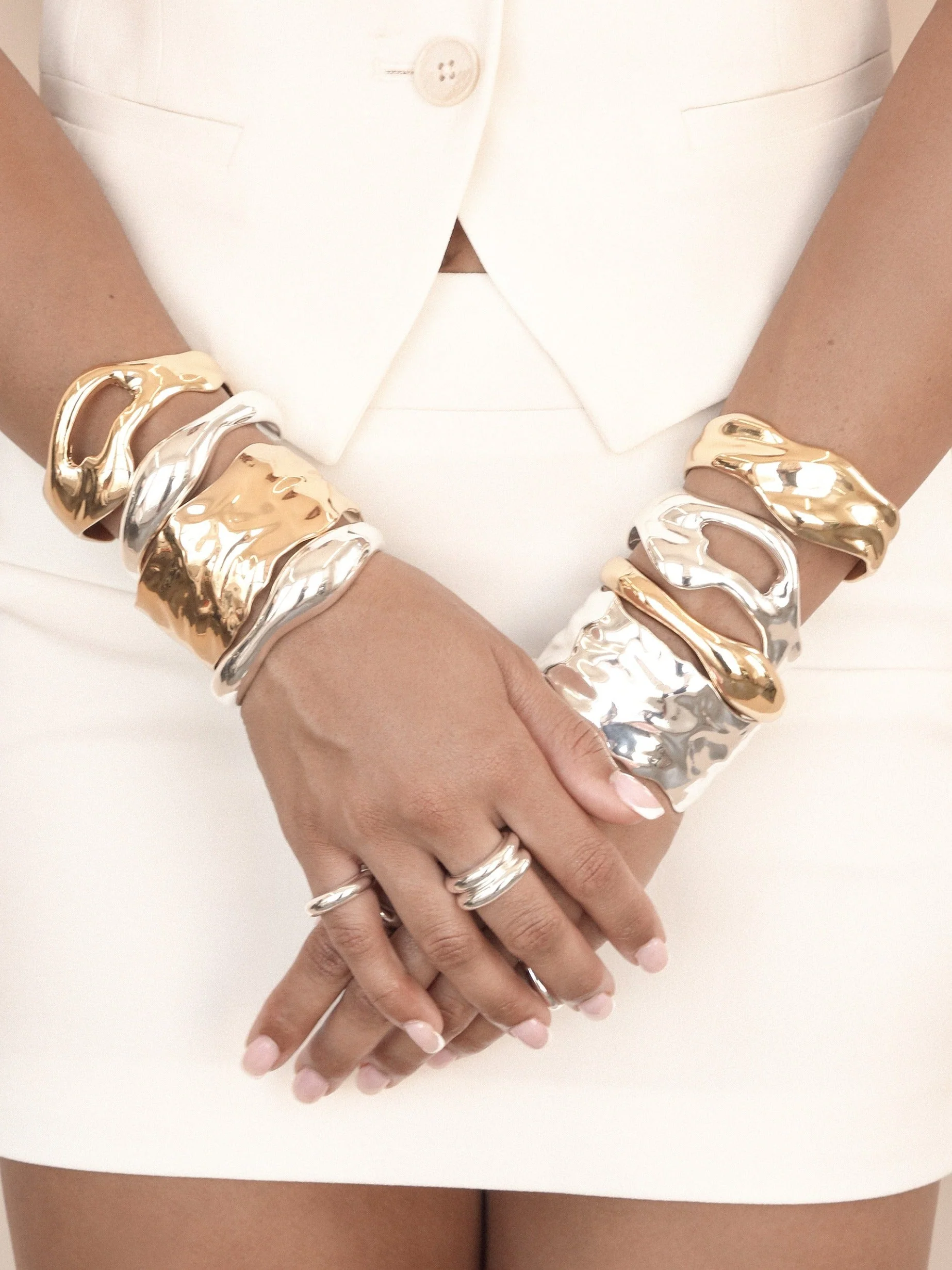 Thick Sculpted Cuff Bracelet - Image 7