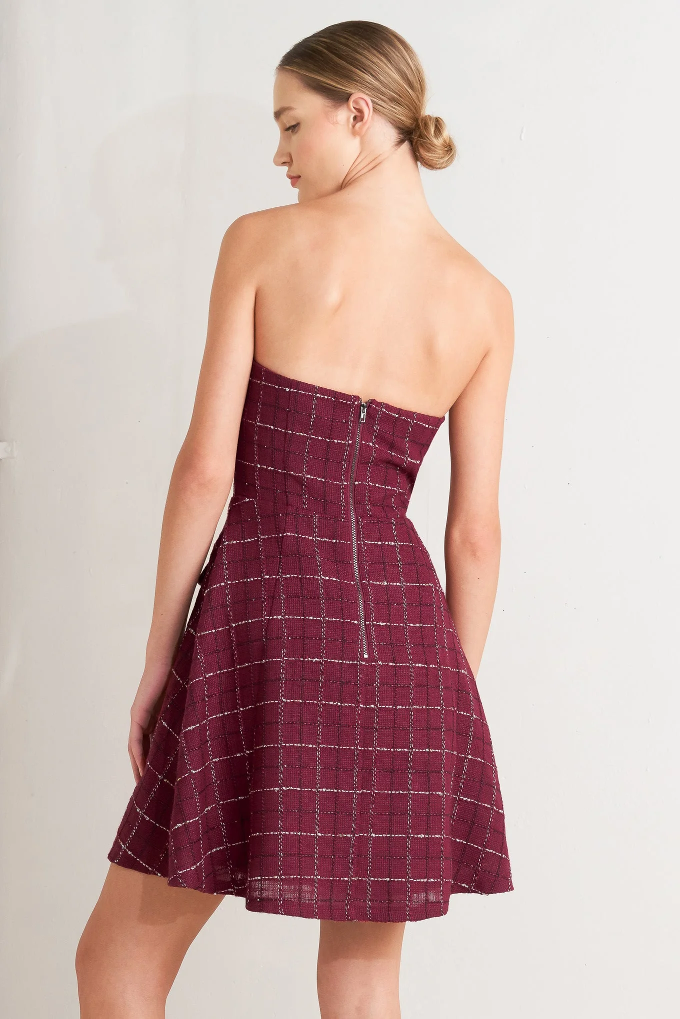 TWEED STRAPLESS MINI DRESS - WINE - Image 2
