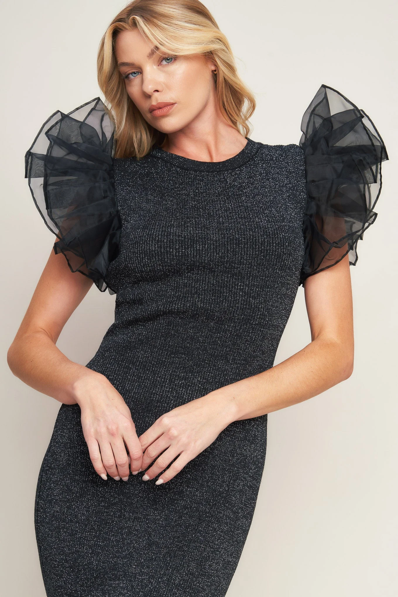 VOLUMINOUS POWER METALLIC BLACK MIDI DRESS - Image 5