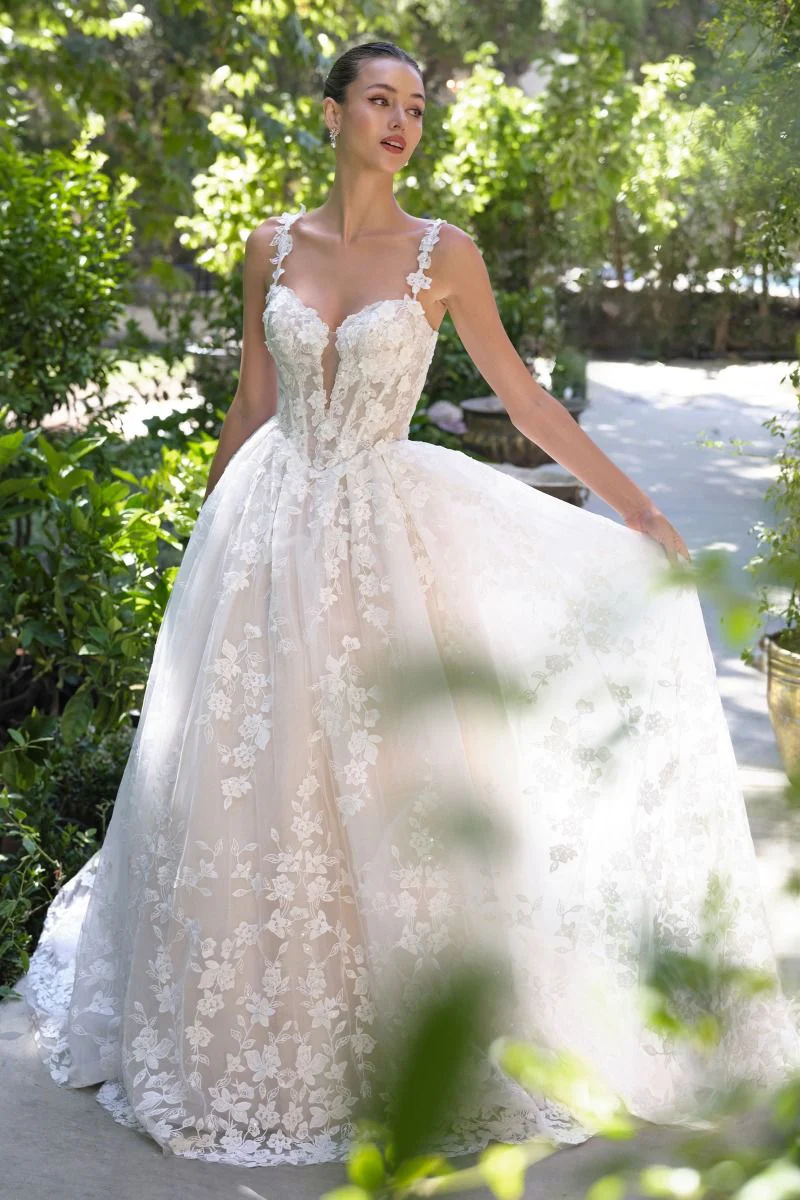 WL058 - Wedding Ball Gown - Andrea & Leo - Image 4