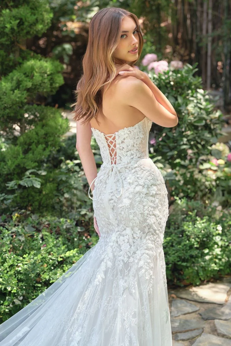 WL088 - Strapless Mermaid Wedding Gown - Andrea & Leo - Image 4
